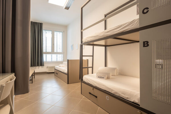 01-1 Dettaglio Camera Lecco Hostel & Rooms