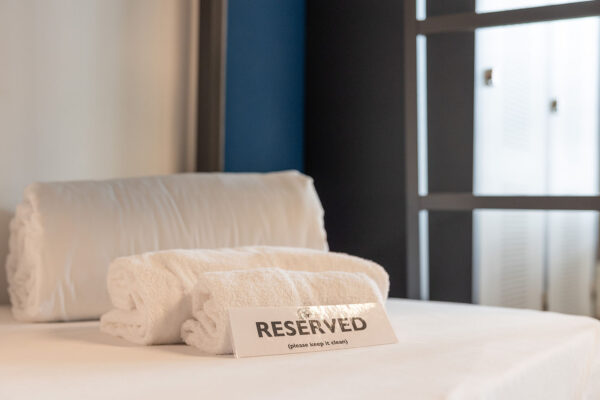 01-2 Dettaglio camera Lecco Hostel & Rooms