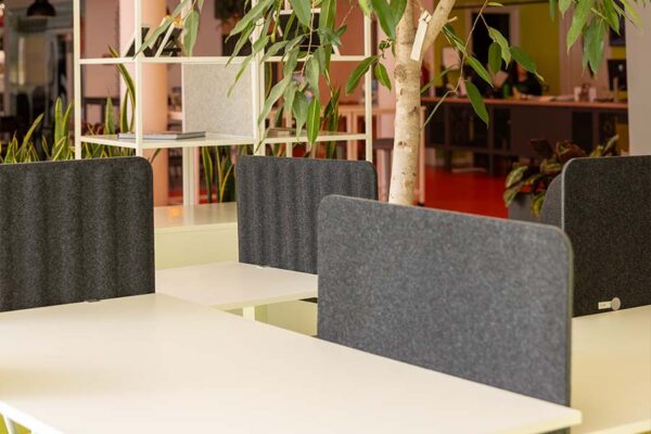 7 Co-working Lecco Hostel